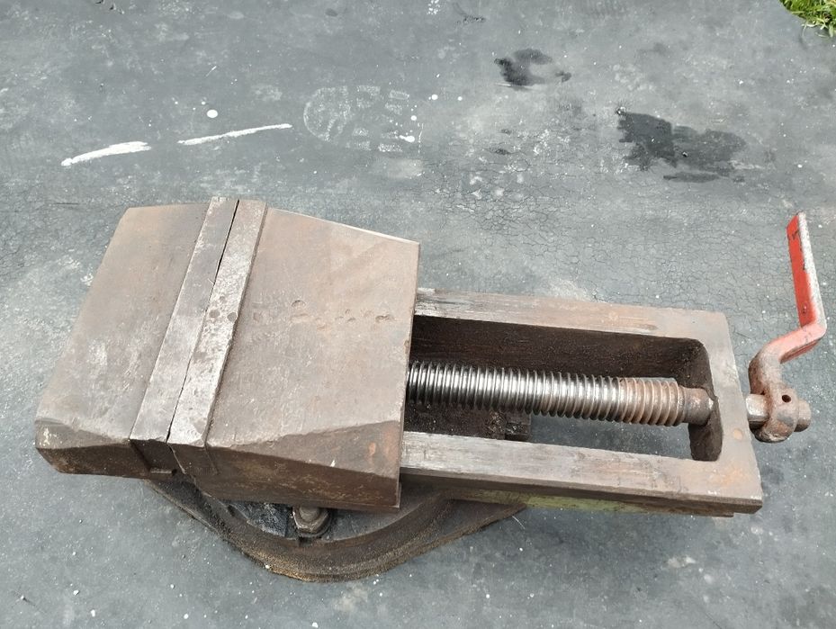 Тиски станочные 160 мм. советского производства.