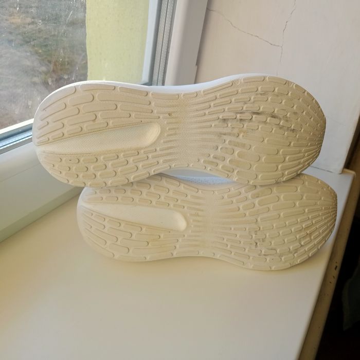Кросівки Adidas Response Runner U р. 44. Оригінал