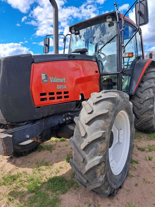 Valmet Valtra  8050 nie Renault