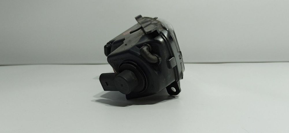 FAROL DE NEVOEIRO DIREITO VOLKSWAGEN POLO (6R1) ADVANCE