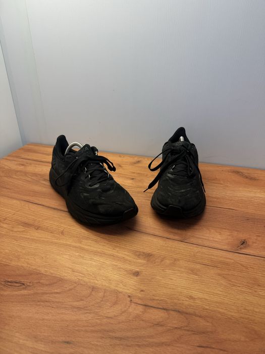 Кросівки Hoka Arahi 6 46.5 розмір О401