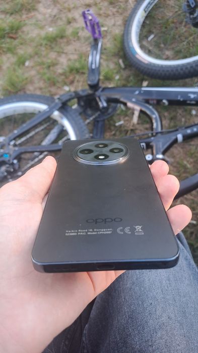 Oppo reno 12 fs idealny