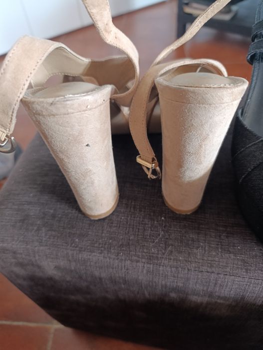 Sapatos a imitar camurça