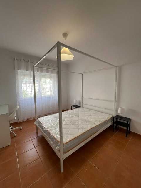 3 Quartos Individuais Corroios Entrada Imediata