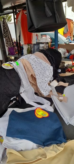 Biustonosze i rajstopy nowe po likwidacji butiku