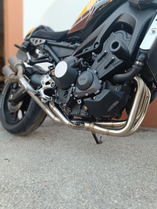 Escape Yamaha XSR 900