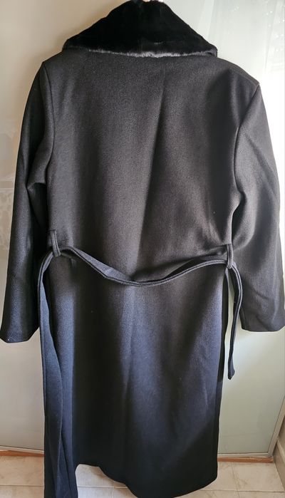 Casaco comprido preto