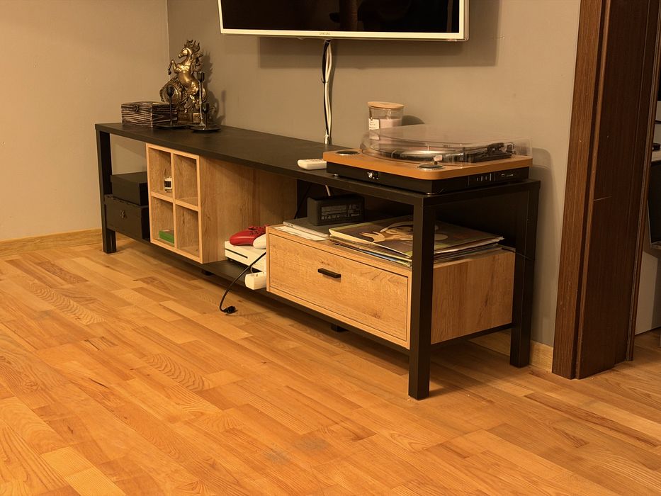 Sprzedam | RTV szafka i witryna w stylu loft