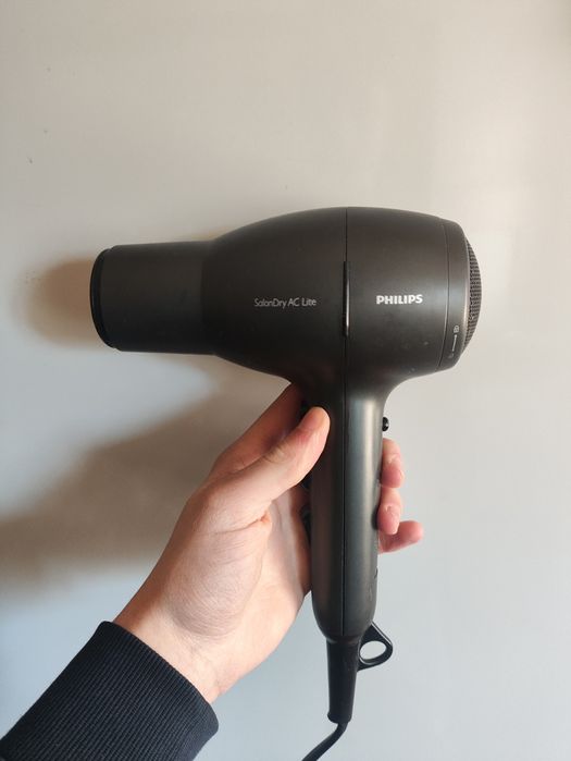 Продам фен Philips