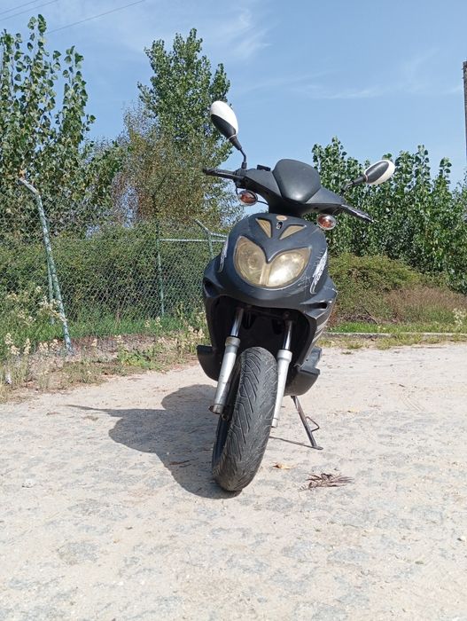 Scooter keeway focus