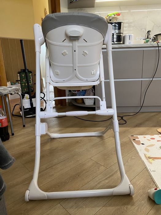 Крісло для годування та гойдалка Carrello Triumph