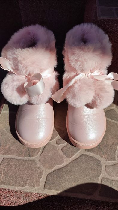Чобітки,уги для дівчинки 32р