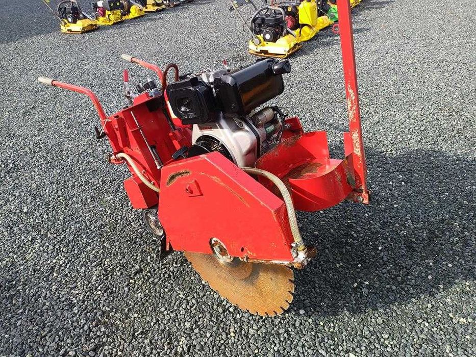 Przecinarka jezdna piła beton asfalt HUSQVARNA FS 400 LV nr.929 wolf