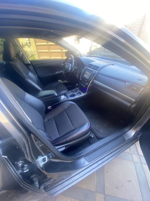 Продам Тойота Камри 55 2016 год