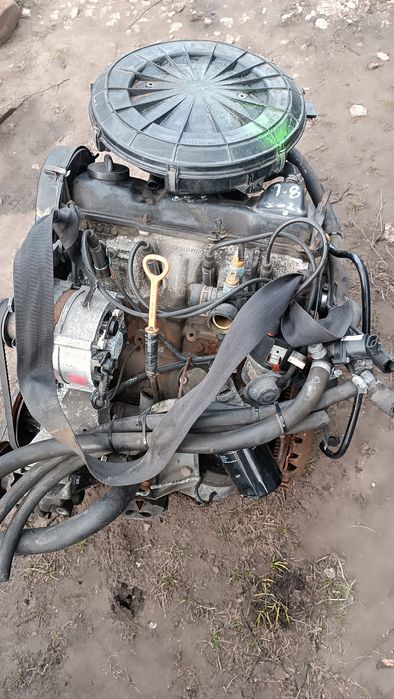 Двигун Мотор Двигатель Ауді Audi 80 B3  1.8 Бензин!