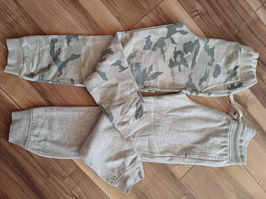 2 pary dresów, spodnie dresowe 134