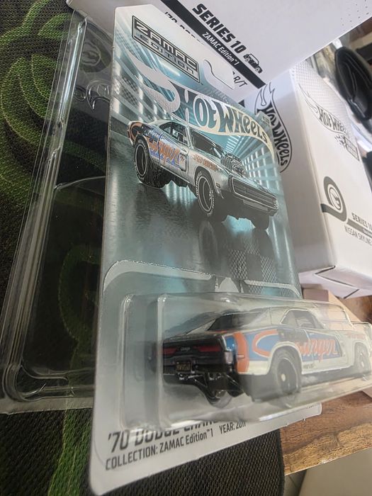 ホットウィール RLC ダッジ チャージャー NFT Hot wheels nft dodge charger r/t 70 seria 10/RLC Dąbrowa