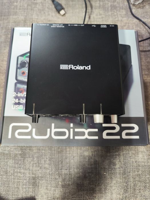 Roland Rubix22 – Interface de Áudio USB 2 In / 2 Out – Como Nova