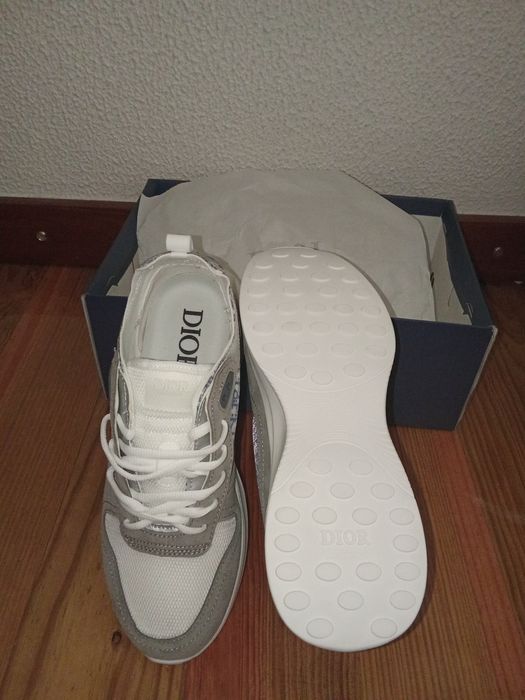 Dior b25 cinzento