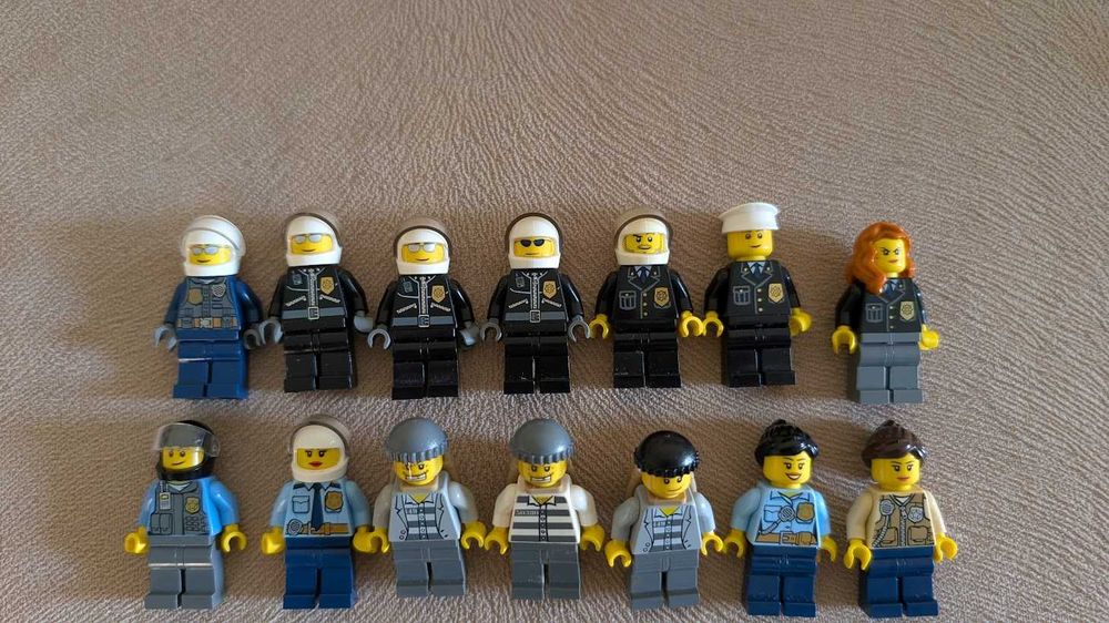 14 Minifiguras Lego City