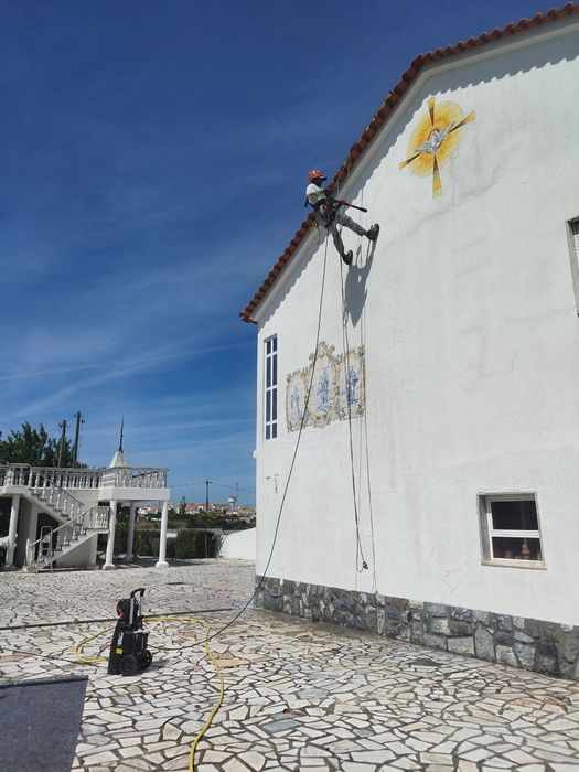 Pinturas profissionais de exteriores e interiores(Rapel e Andaimes)