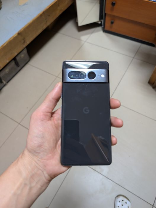 Гугл пиксель 7 про   12 /128  . БУ . 10000 гр
