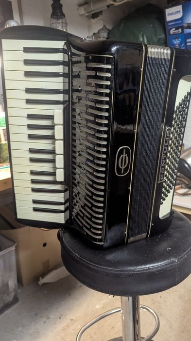 Akoredeon Cantulia 96 basy 3 chóry