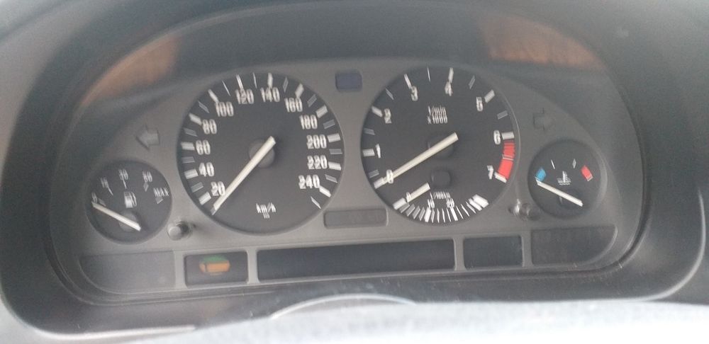 BMW 528i SW 2.8 gasolina