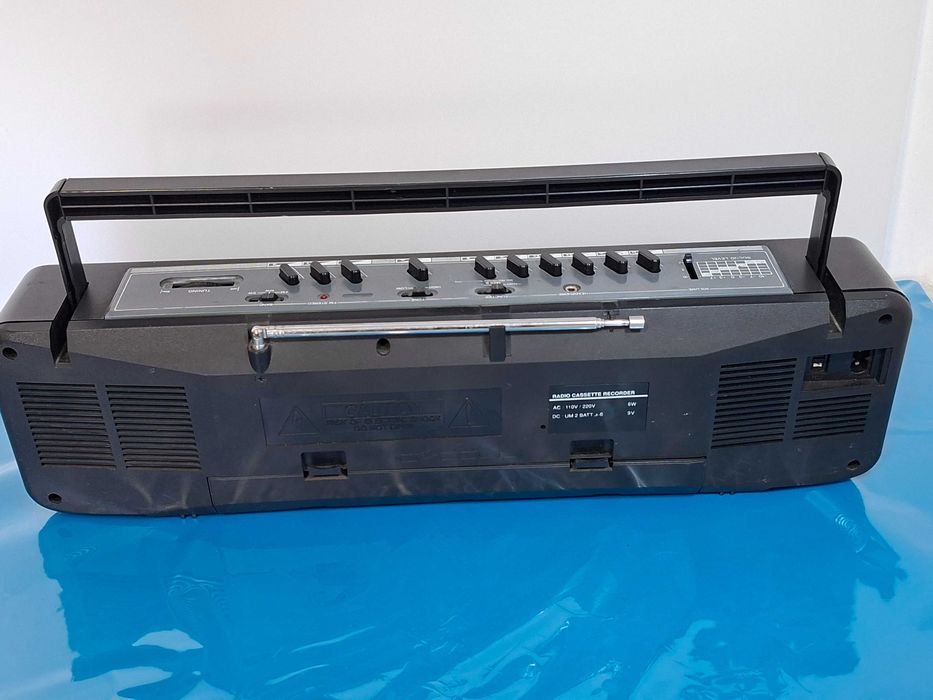 Aparelhagem Radia mais duplo deck de cassete made in Japan,  com rádio e deck duplo de cassetes | Estado novo funciona muito bem