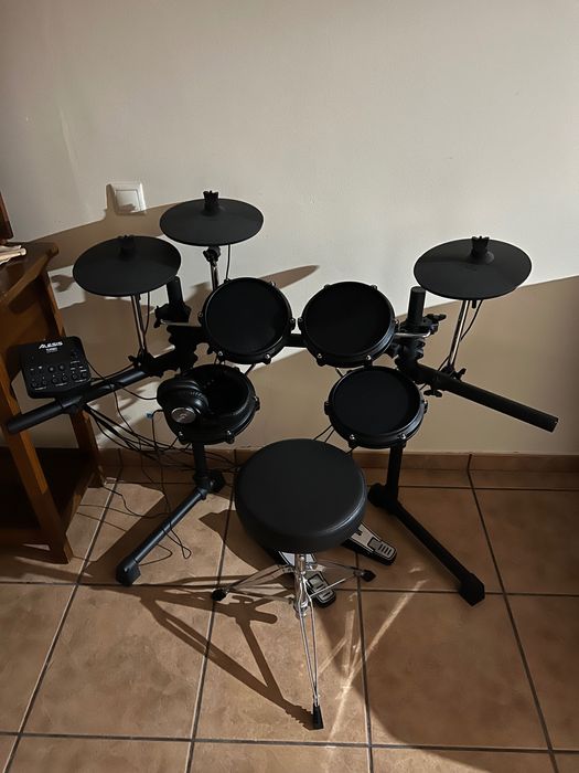 Bateria Elétrica (Alesis Turbo Mesh Kit)