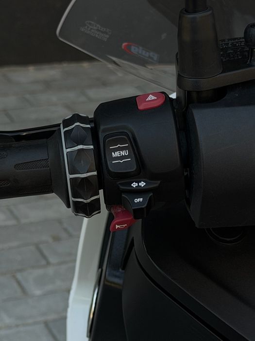 BMW C400X - Oportunidade! 7.900kms!