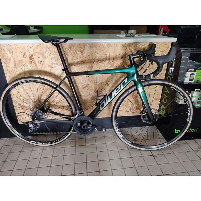 Bicicleta de disco carbono m sram force.