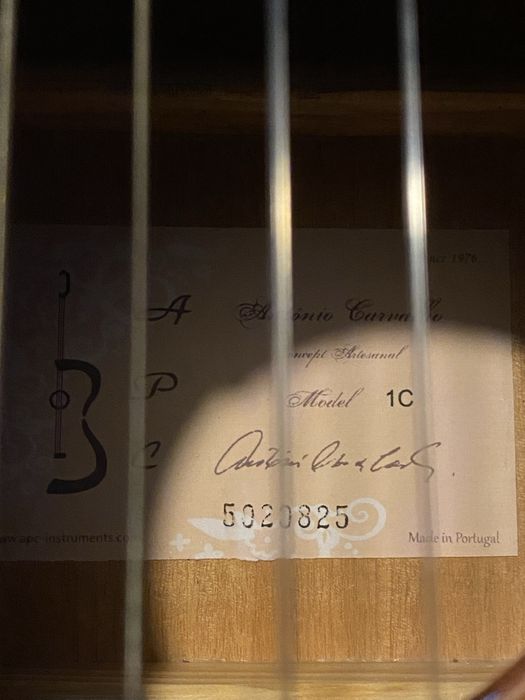 Guitarra clássica de António Carvalho
