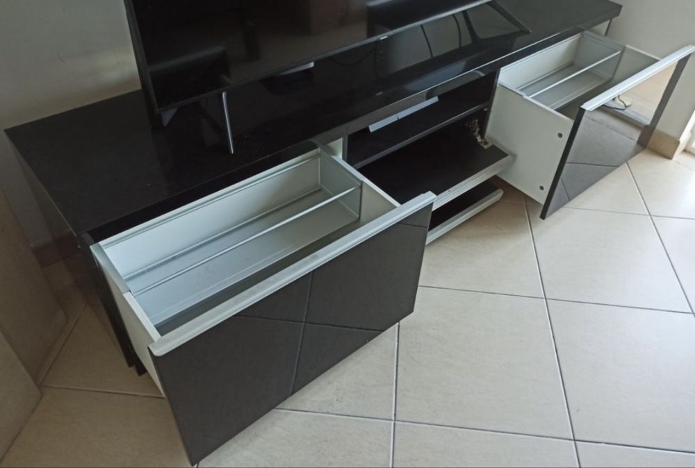 Móvel TV Preto Alto Brilho IKEA BESTÅ BURS 180cm