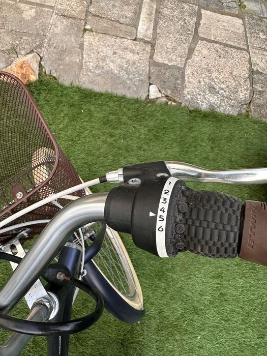 Bicicleta com muito pouco uso