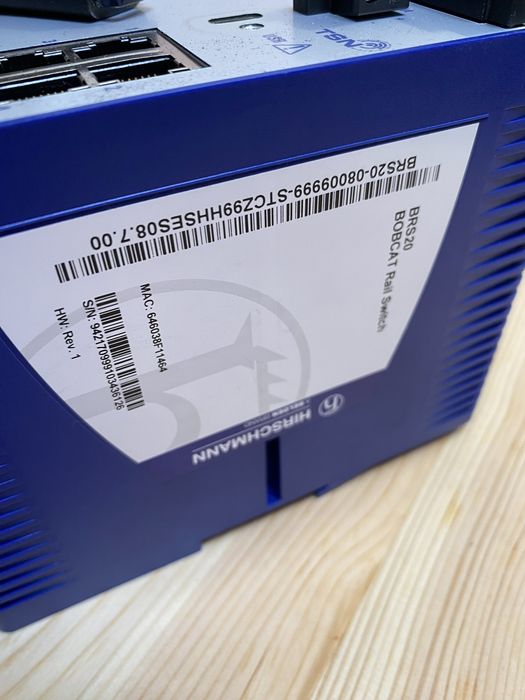 Switch Industrial Hirschmann BRS20 Bobcat - 8 Portas + Adaptador ACA