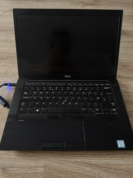 Laptop Dell Latitude 7480 uszkodzona matryca 2.80 GHz, karta graficzna 128 MB, pamięć 238 GB, i7-6600U CPU