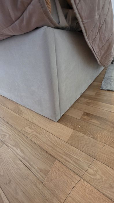 Cama de 1,50 x 2.08m (sem colchão)