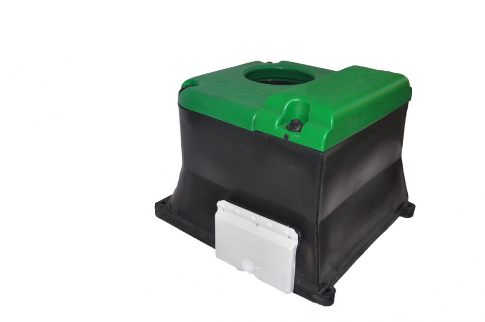 Poidło niezamarzające dla bydła z kulą 60L jednokomorowe