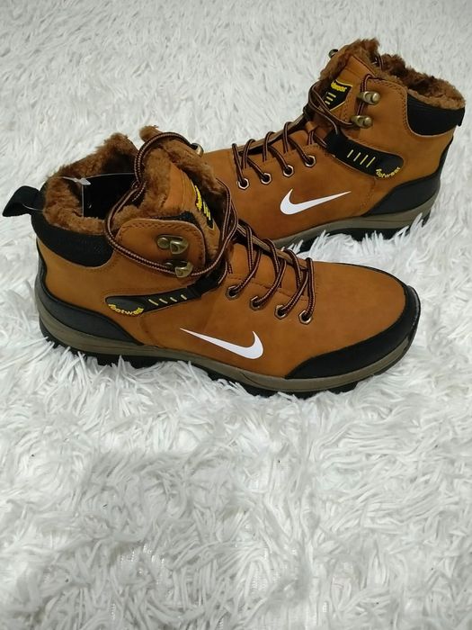 Buty męskie zimowe