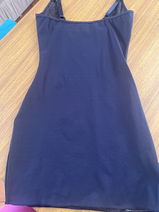 Коригуюча сукня