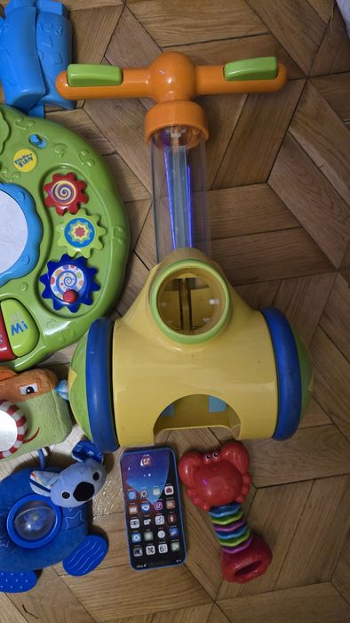 Tanio zestaw ze stoliczkiem dla maluszka