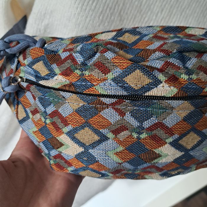 Pojemna nerka damska- nowa