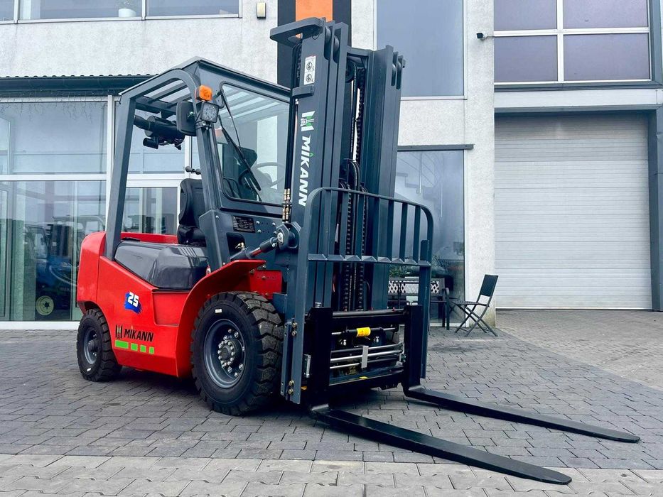 Wózek Widłowy 2,5T MIKANN, Maszt 4.5m,Triplex, Diesel  Półkabina