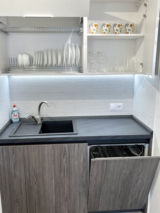 Аркадия 2 ком на Каманина 16 Море люкс . 45 жемчужины