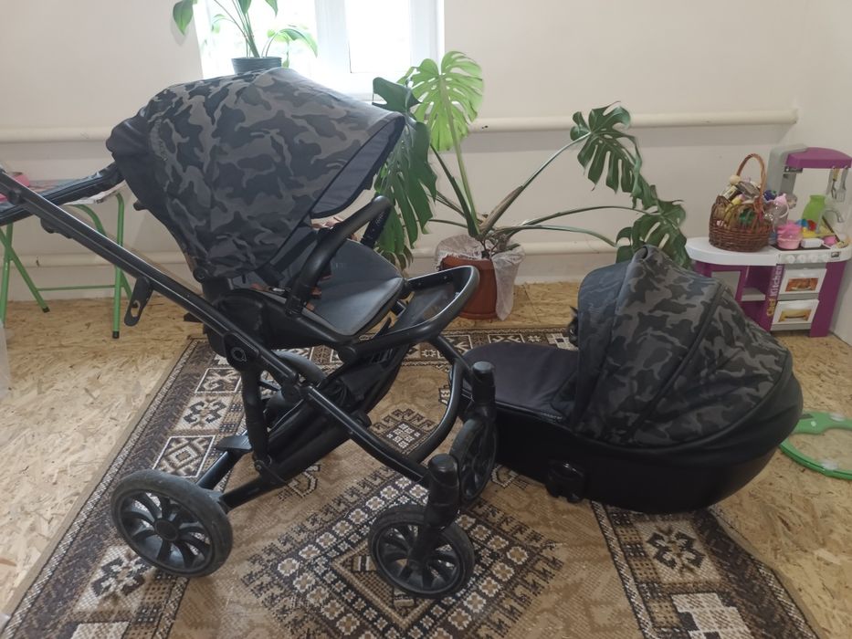 ППродам коляску .