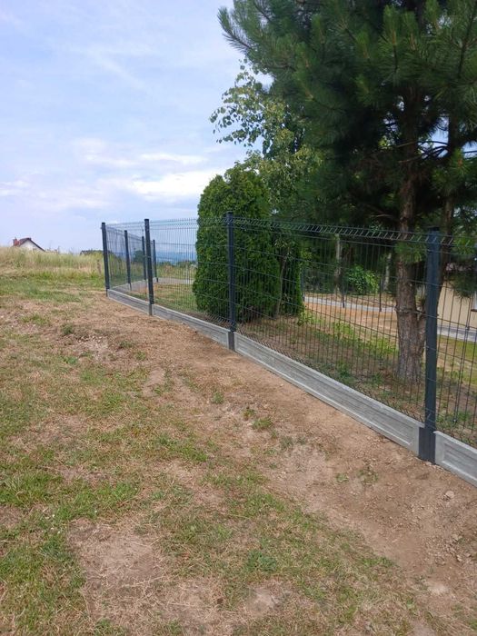 Kompletne ogrodzenie panelowe 153 fi4 z podmurówką 20cm - 49zł/mb