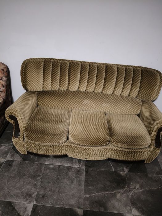 Sofás de sala antigos