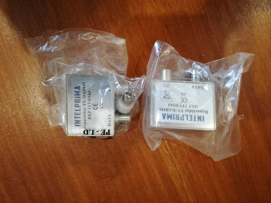 Extensões scart, rca, vga, cabos alimentação, repartidor TV, adaptador