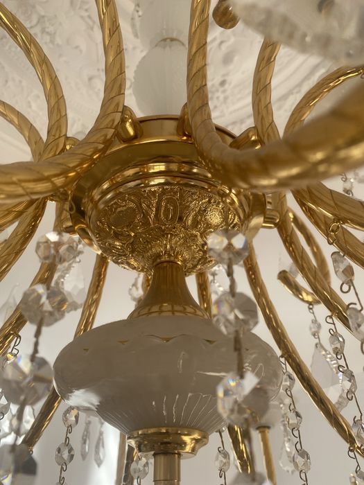 Candeeiro em cristal com banho de ouro altamente exclusivo com 5 apliq